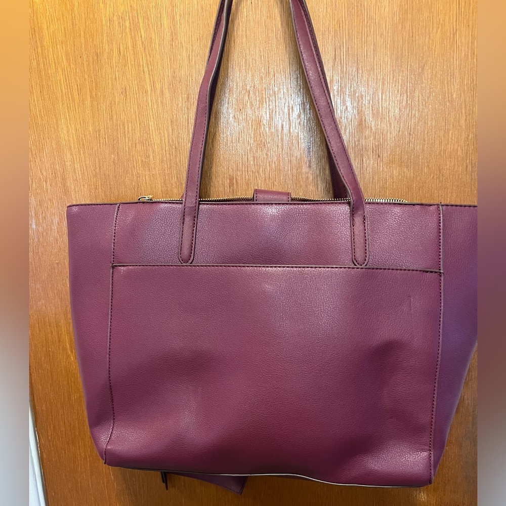 Handbag - Picture 2 of 5